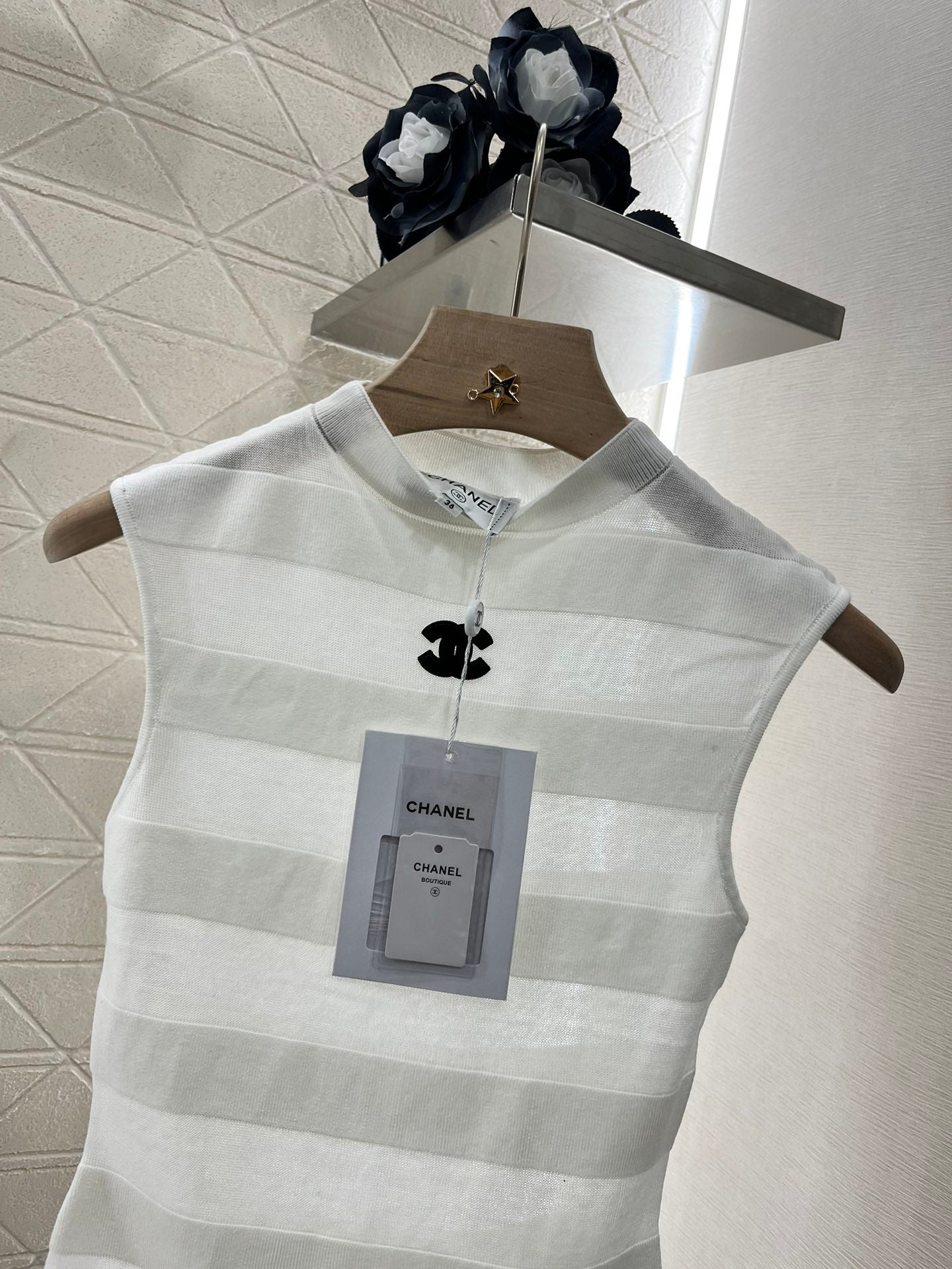 25SS Stand up collar spliced knit top