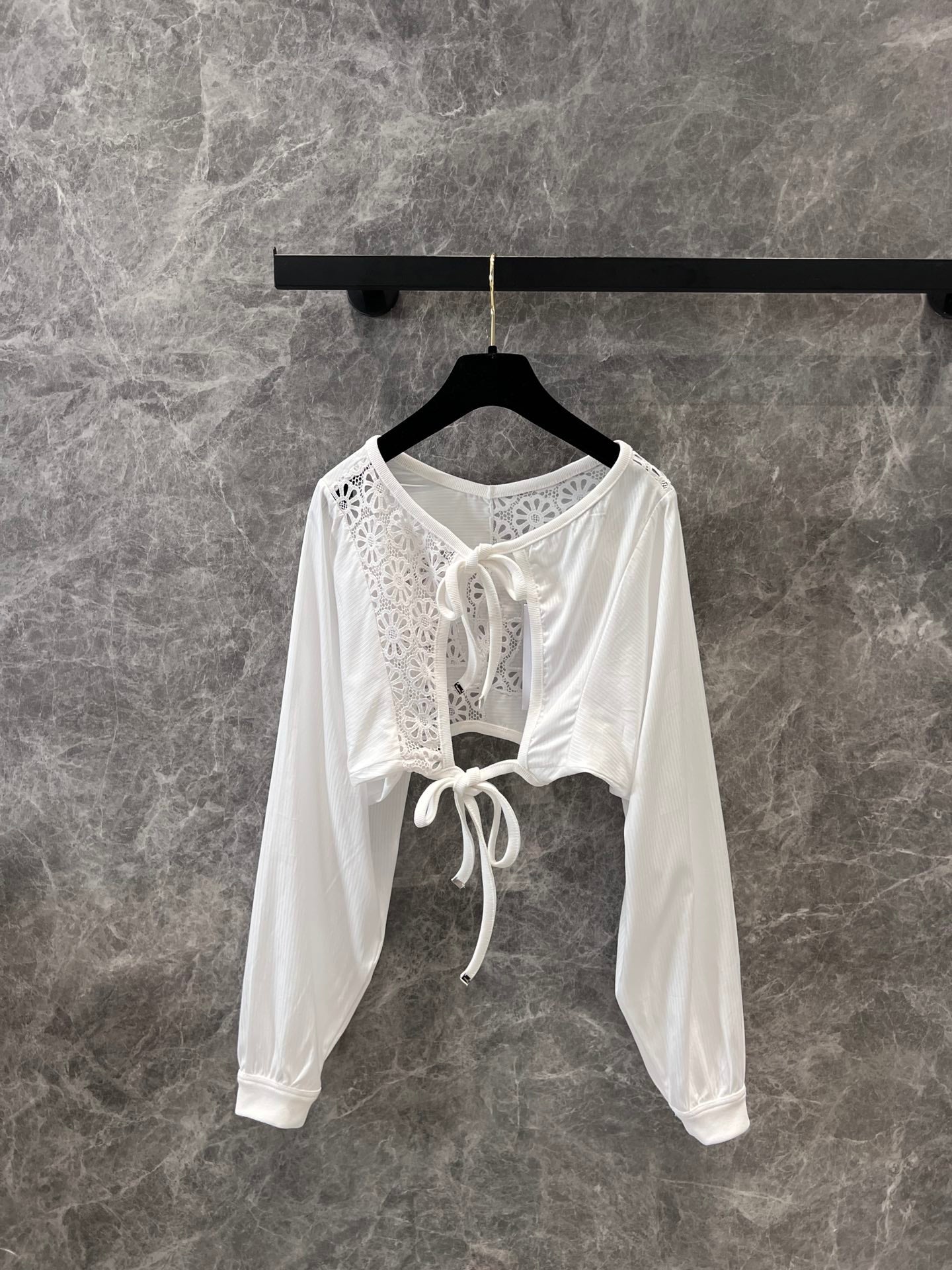 25SS Heavy industry hollowed out backless short sleeved top