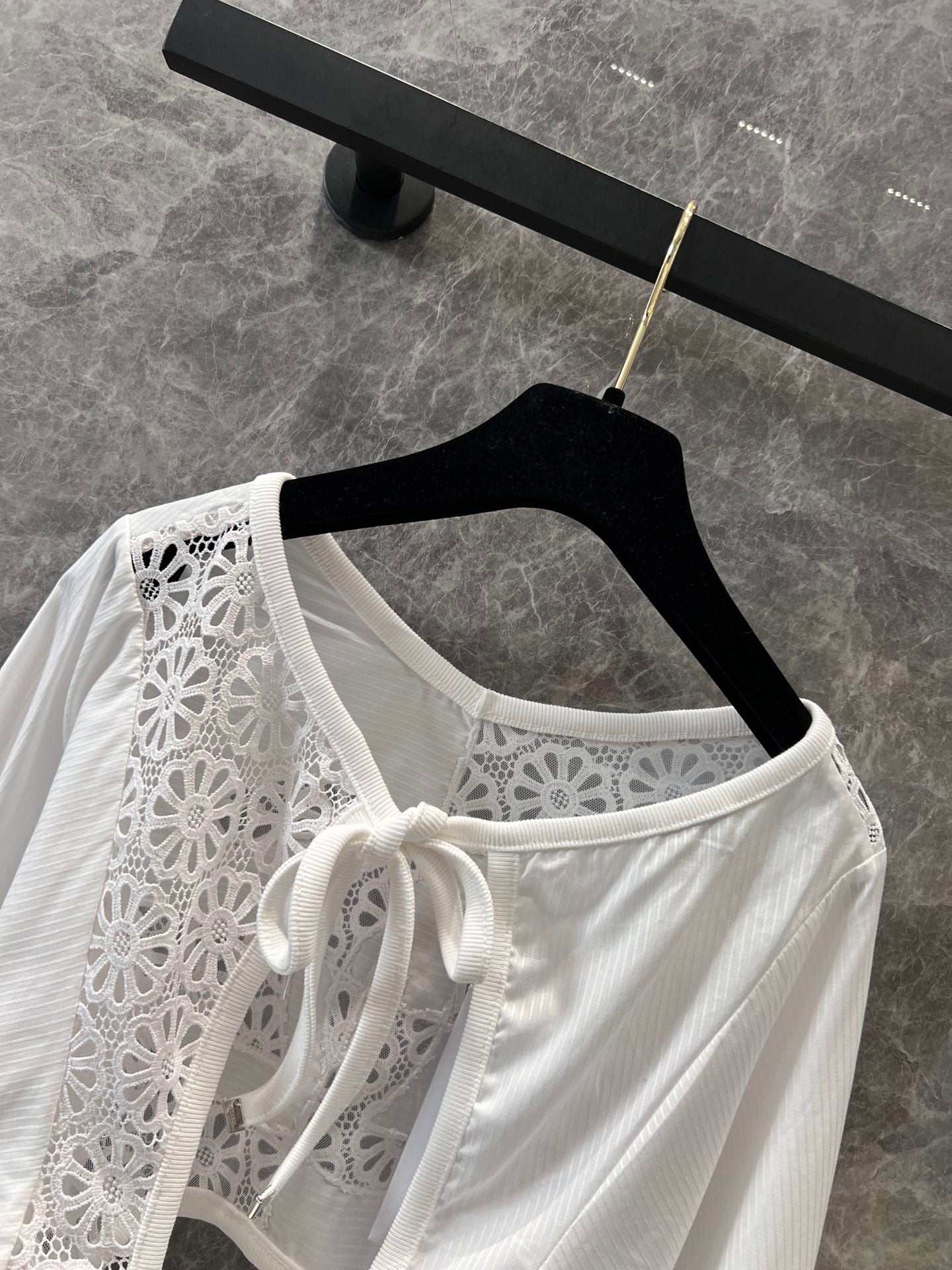 25SS Heavy industry hollowed out backless short sleeved top