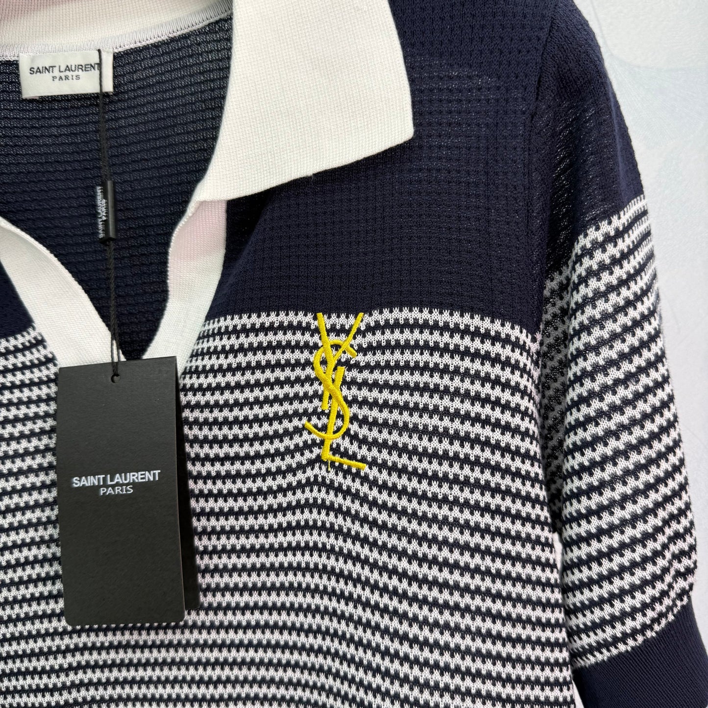 25 Wave striped lapel knit short sleeved shirt