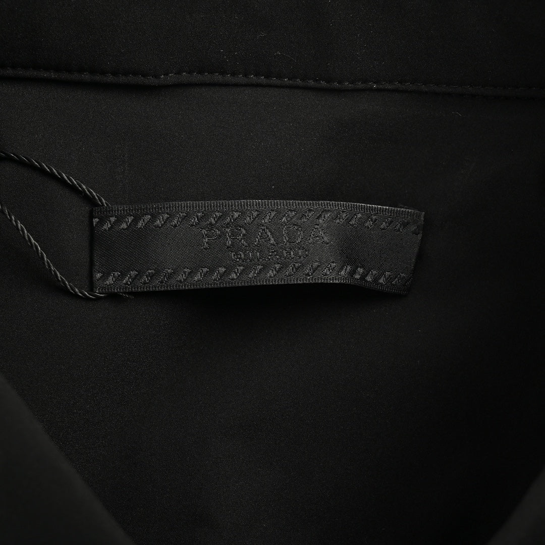 classic pocket triangle shirt