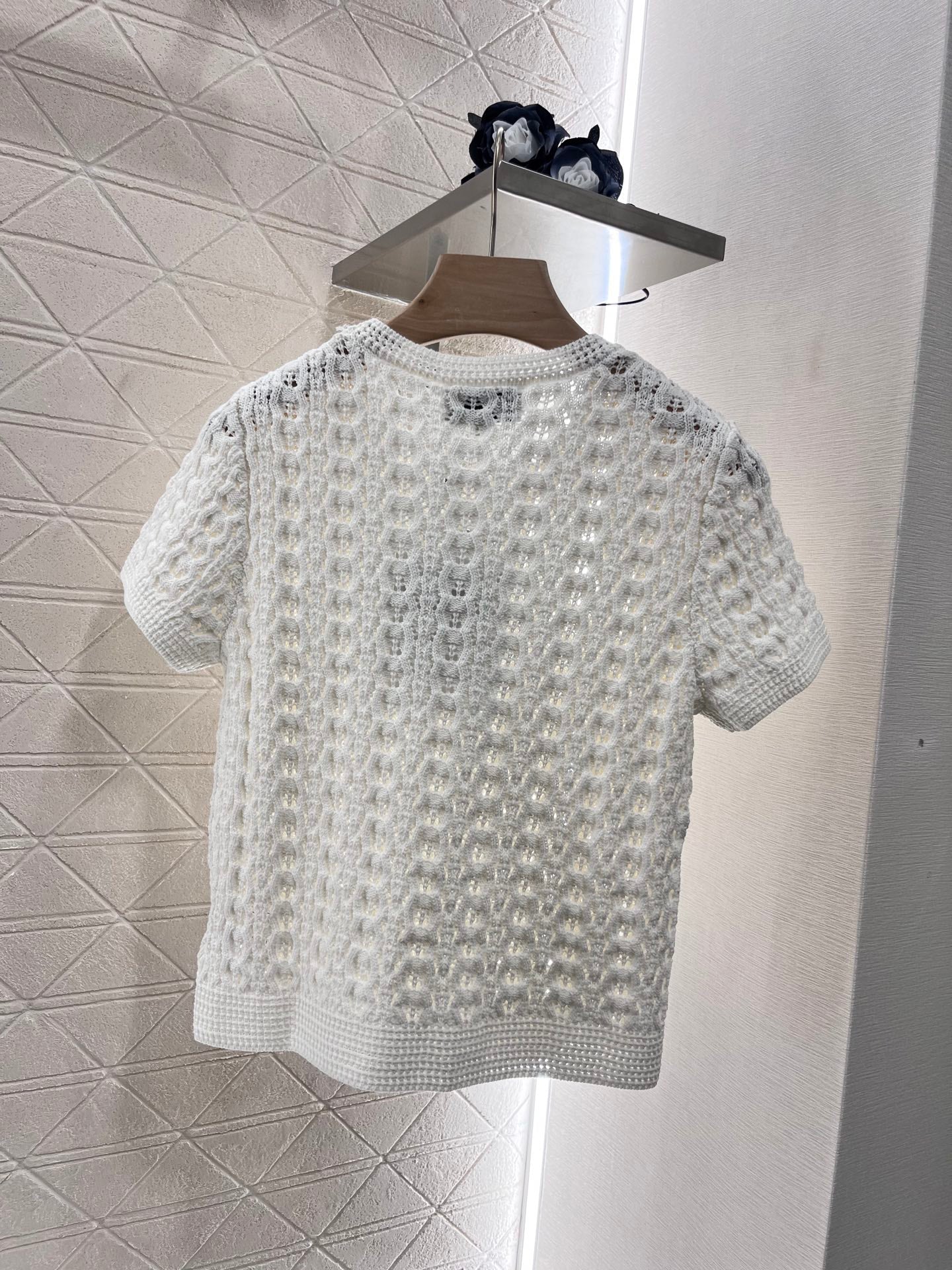 25 Hollow Woven Pattern Knit Top