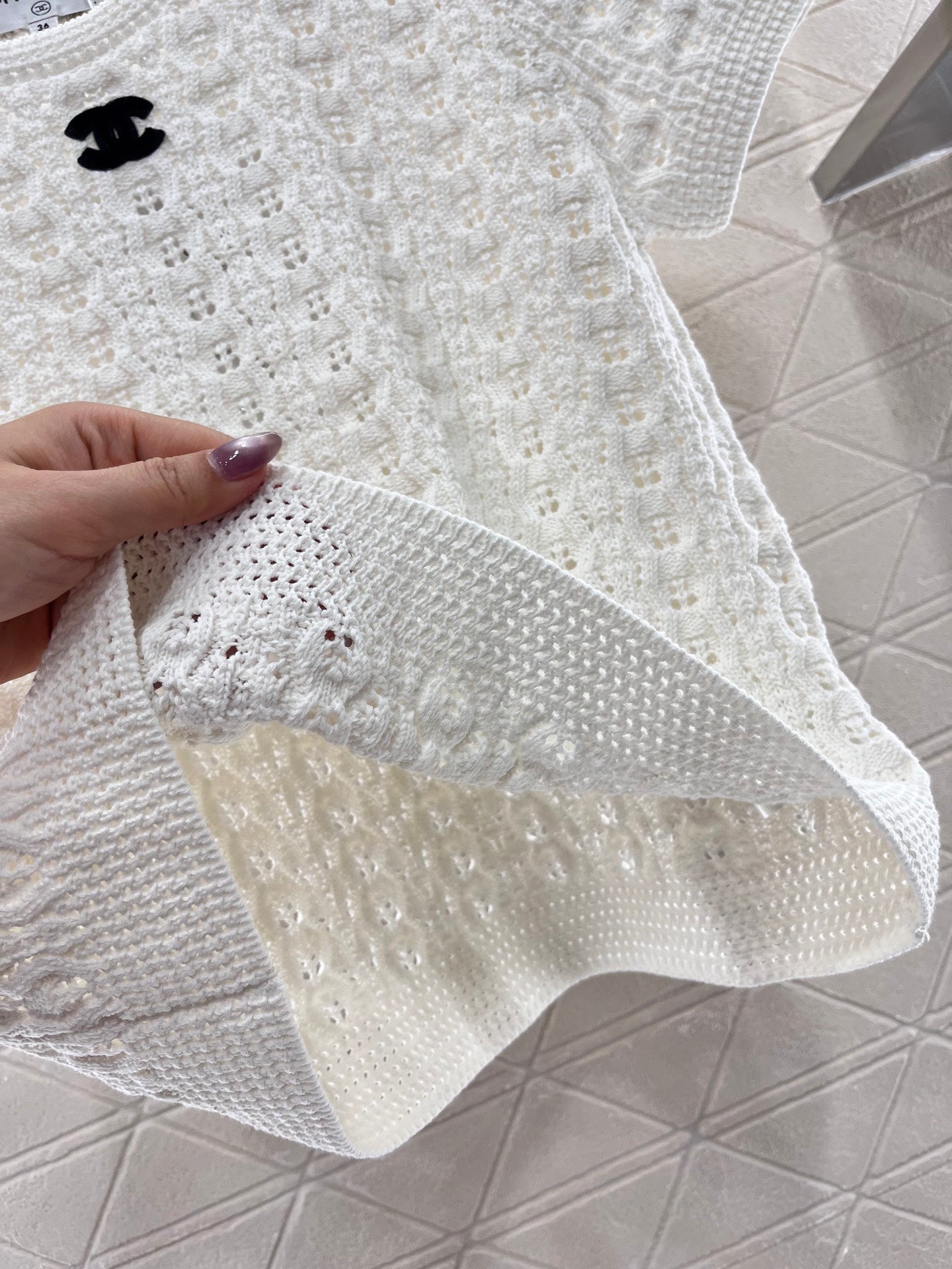 25 Hollow Woven Pattern Knit Top