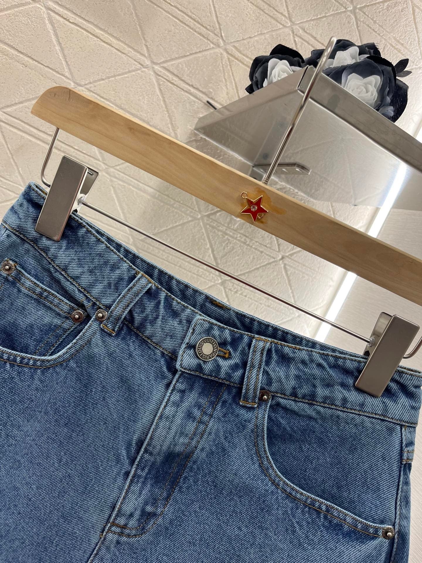 25ss Logo Embroidered Trendy Denim Shorts