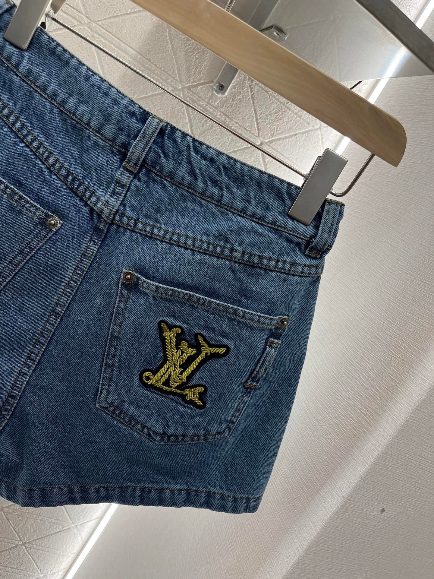 25ss Logo Embroidered Trendy Denim Shorts