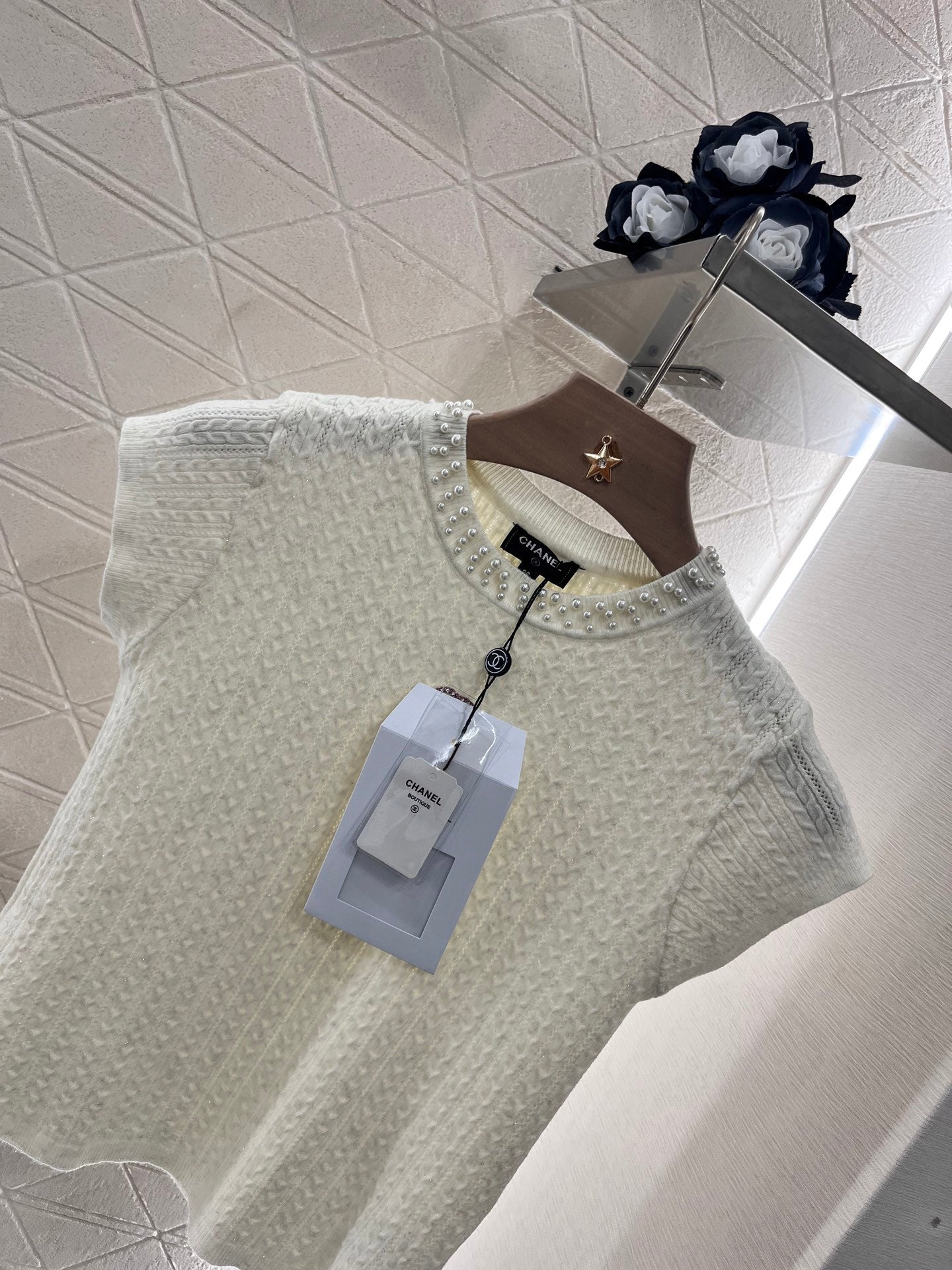 25 Pearl round neck knitted short sleeves