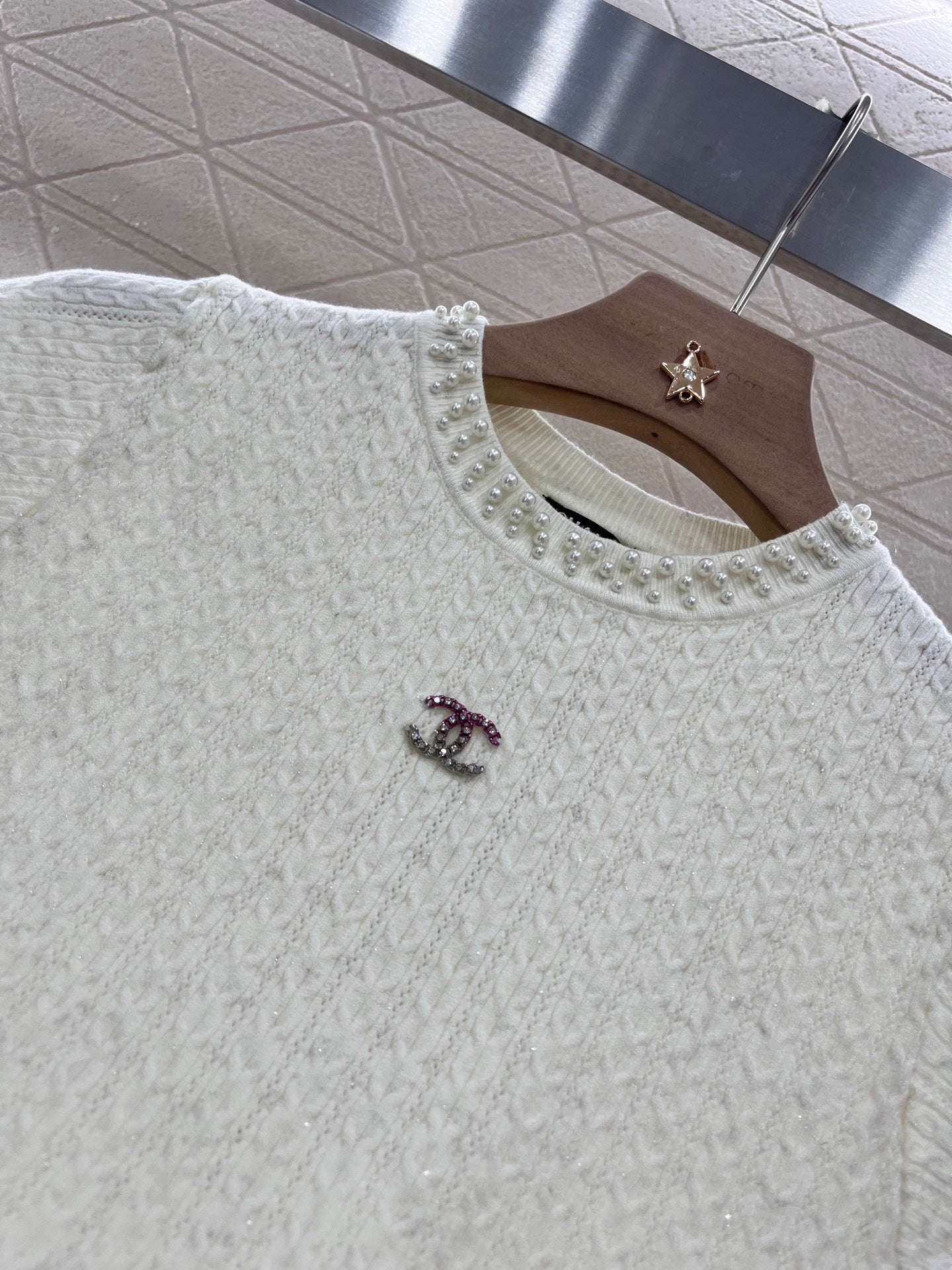 25 Pearl round neck knitted short sleeves