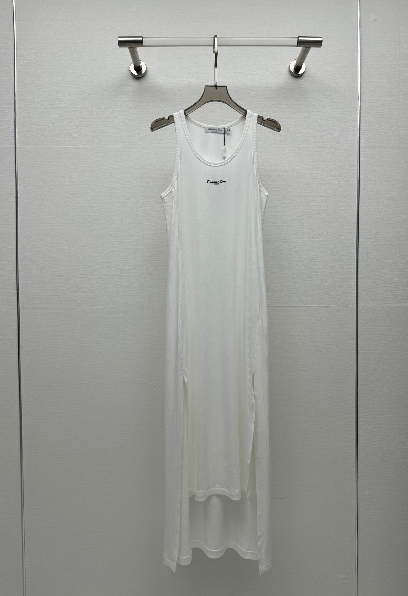 25 Spring and Summer New Micro Logo Embroidery Threaded Midi Dress