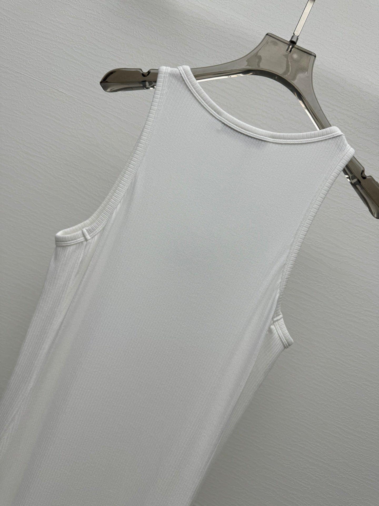 25 Spring and Summer New Micro Logo Embroidery Threaded Midi Dress