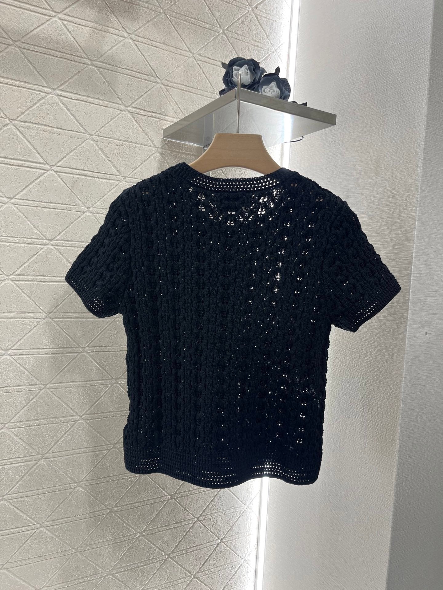 25 Hollow Woven Pattern Knit Top