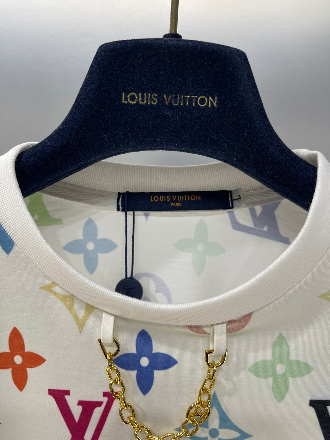 L 25 Colorful letter print chain round neck short sleeve T-shirt