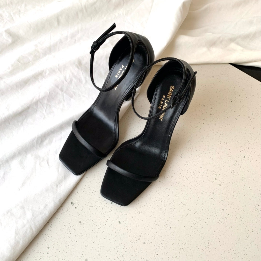 One word logo letter heel high heels