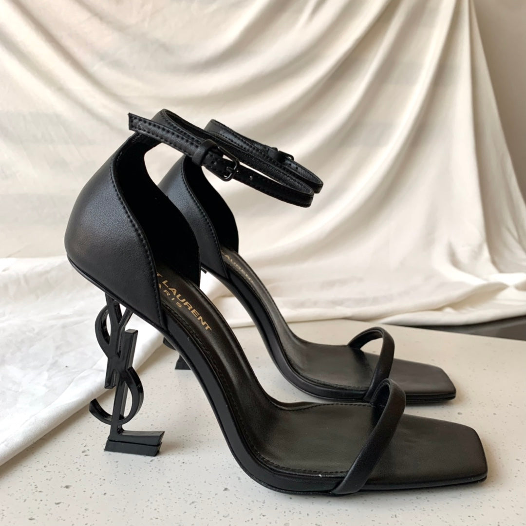 One word logo letter heel high heels