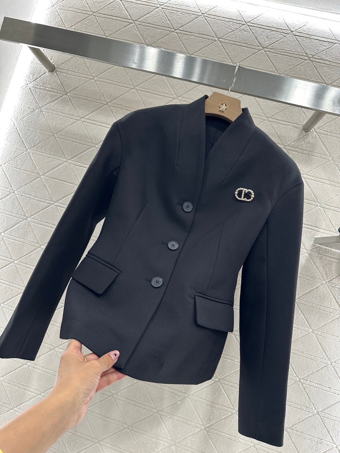 25 Belt Brooch Outer Jacket