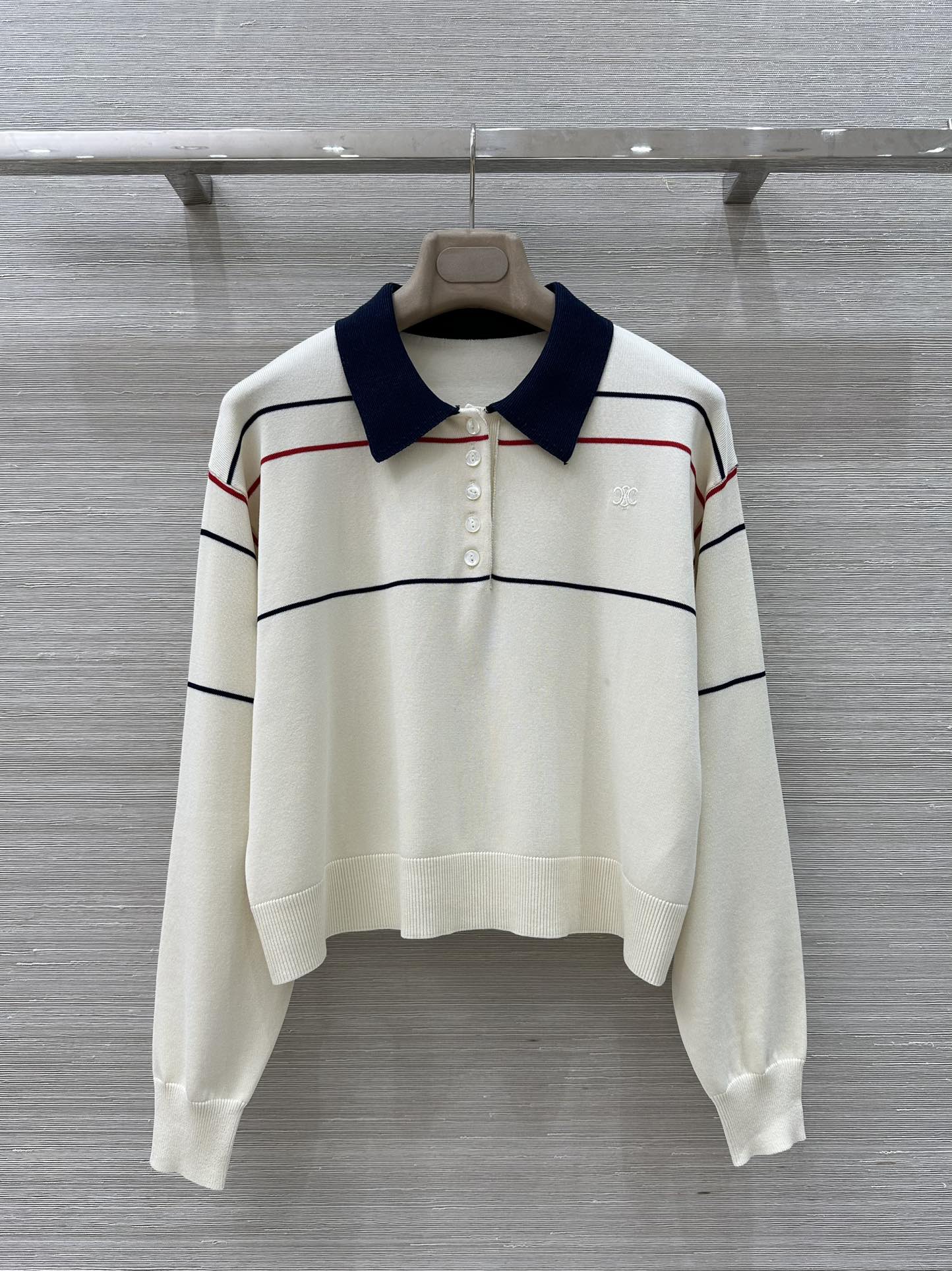 25 Early Spring New Style College Style Knit Top