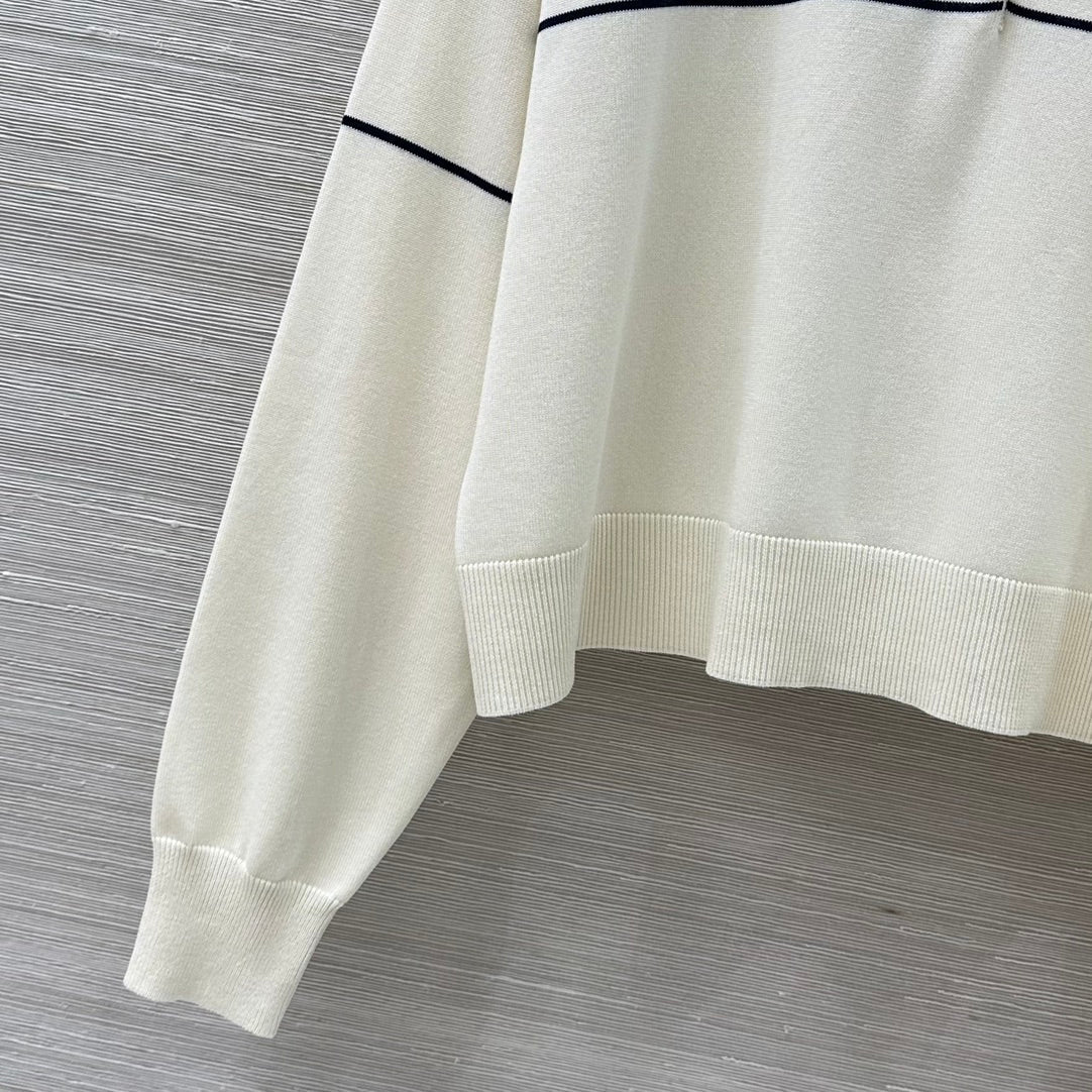 25 Early Spring New Style College Style Knit Top