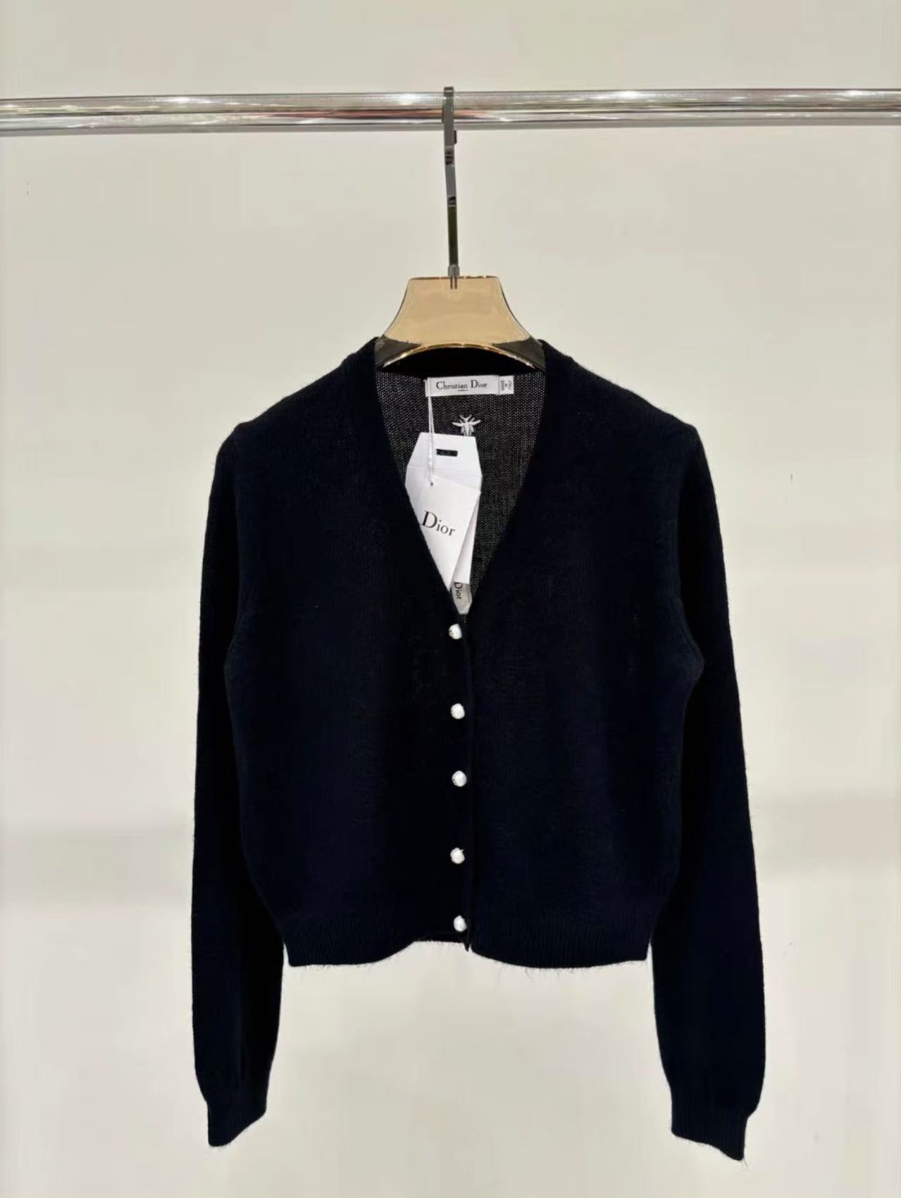 25 Cardigan