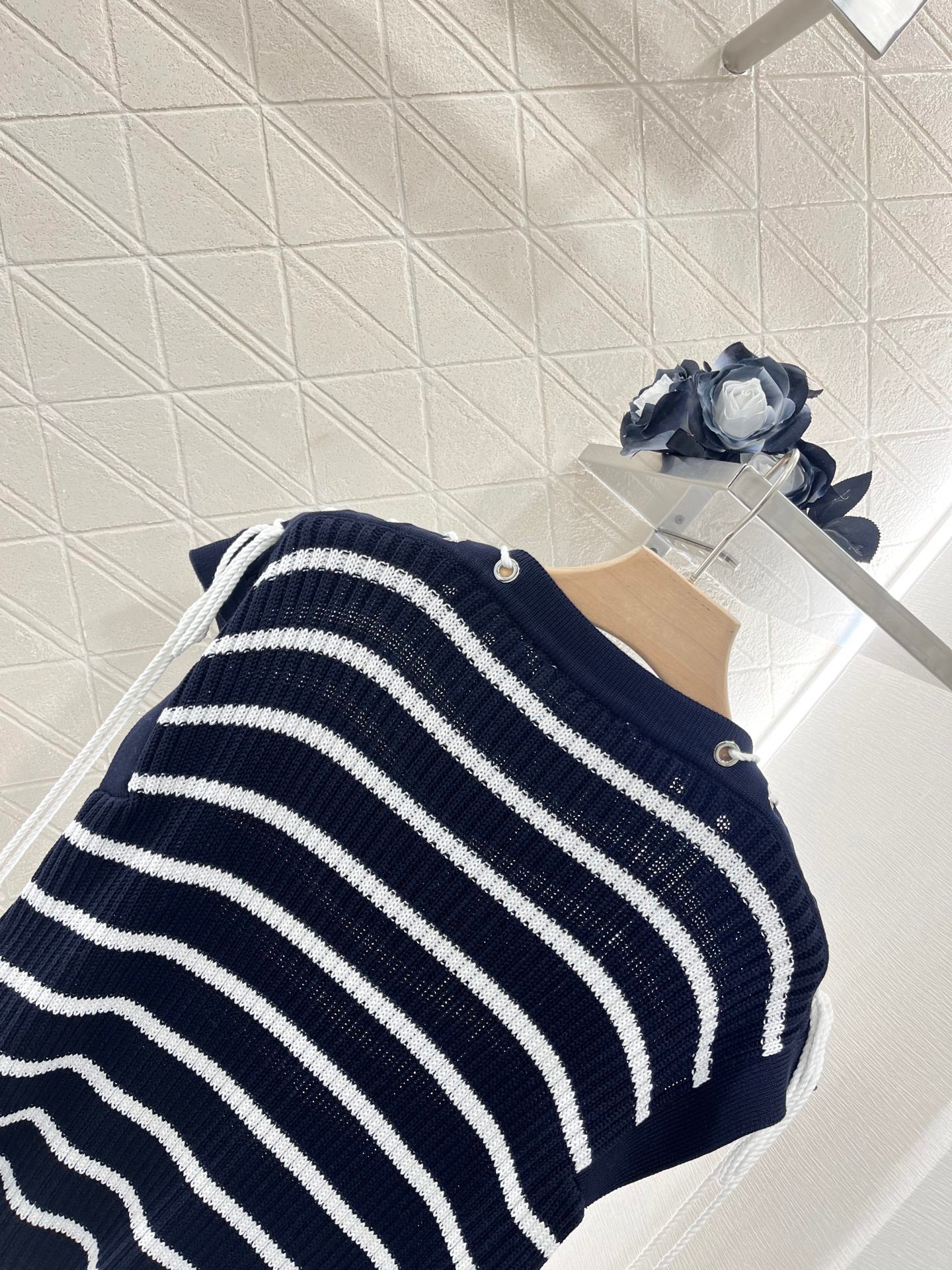 2025 New Arrival Knot Striped Knitted Short Sleeve