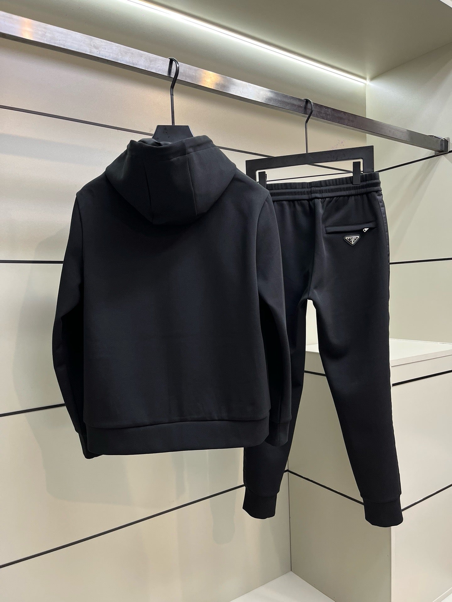 TRACKSUIT