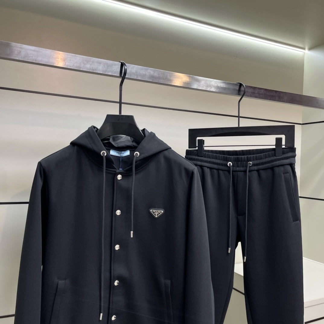 TRACKSUIT