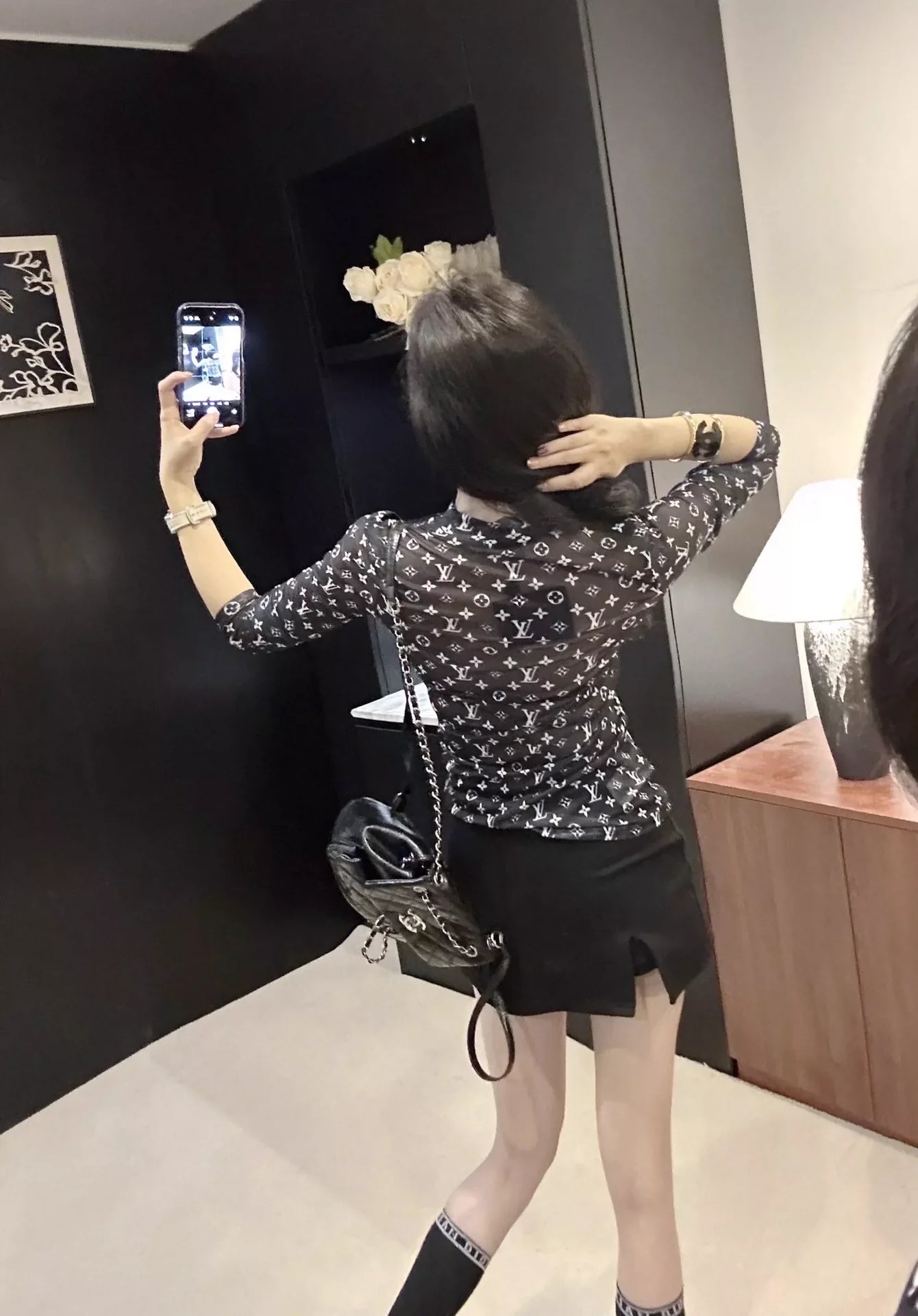 L 25 Early spring new mesh bottoming shirt
