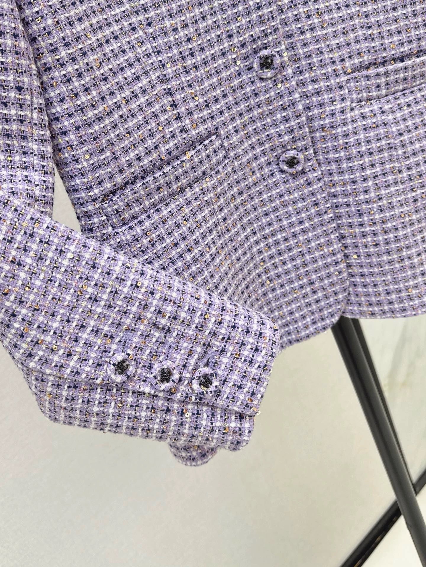 25 The latest custom woven plaid coat in early spring