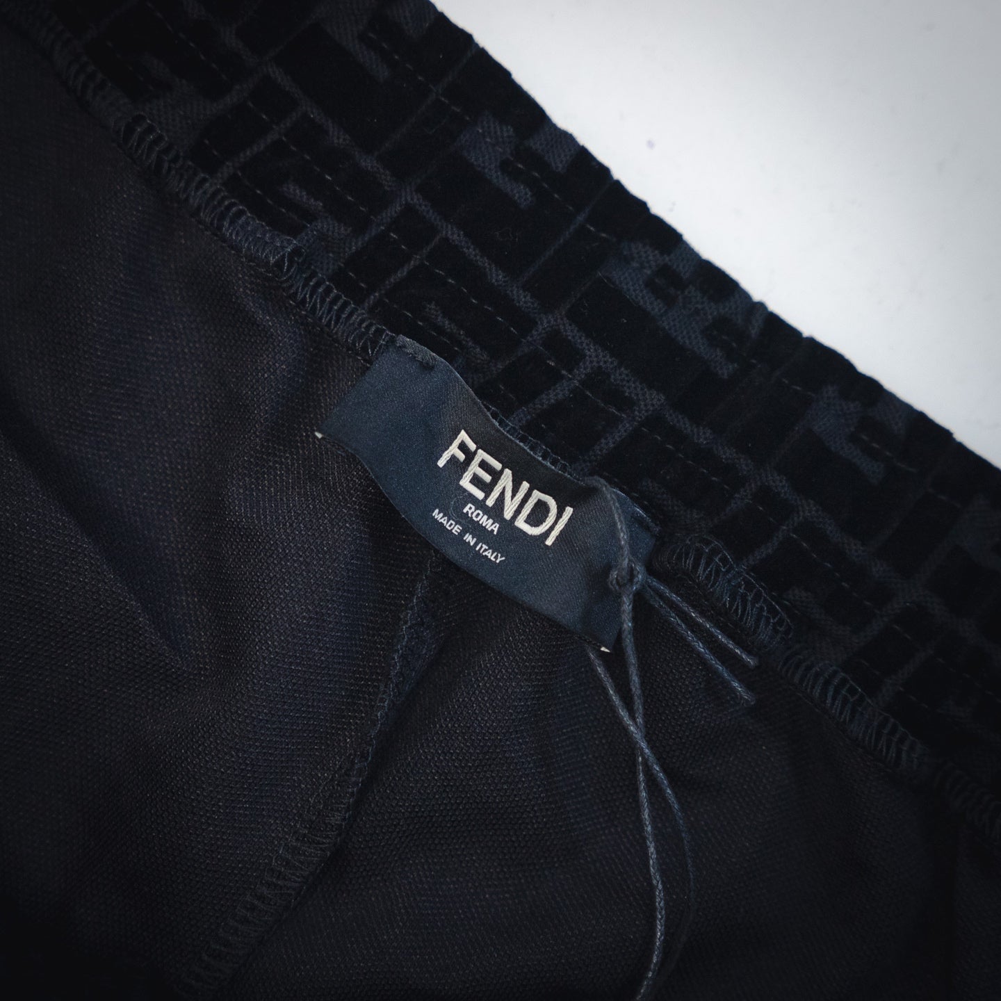 25ss Plush twill letter shorts