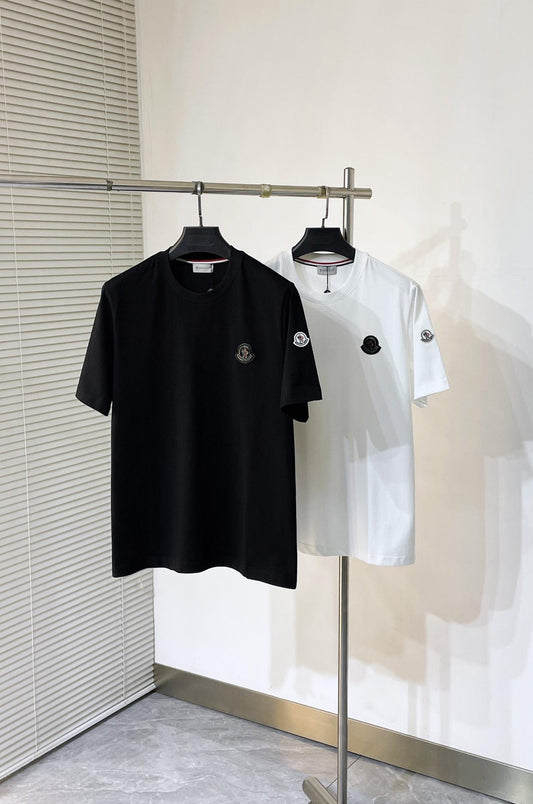 25 Mon Spring/Summer new metal logo on chest t-shirt