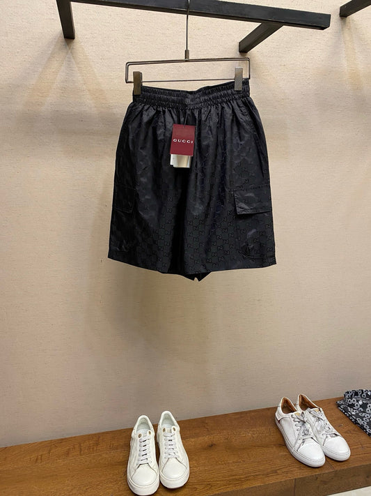 Lightweight nylon cargo pocket jacquard shorts