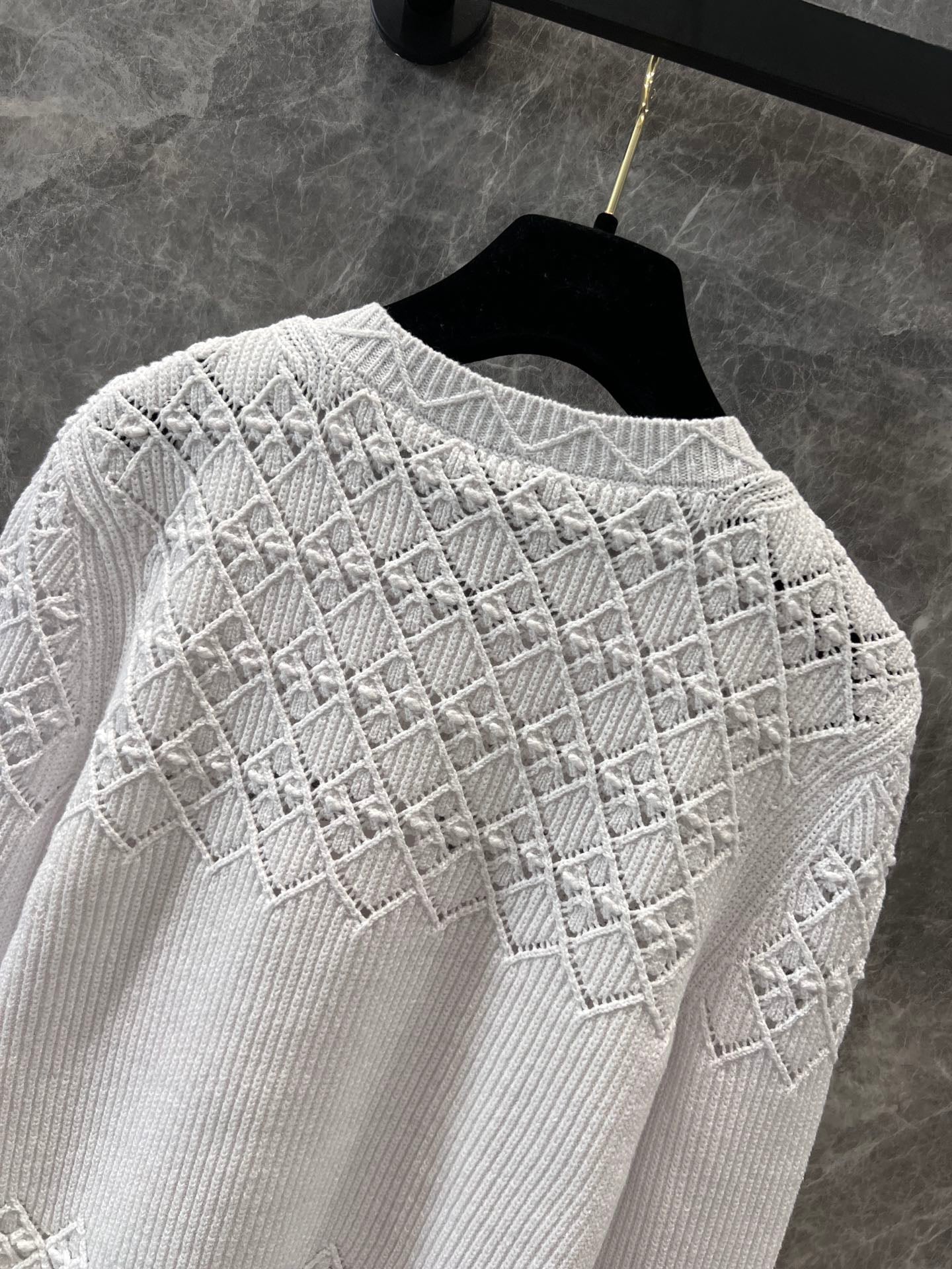 C 25 Early spring new diamond hollow crochet cardigan