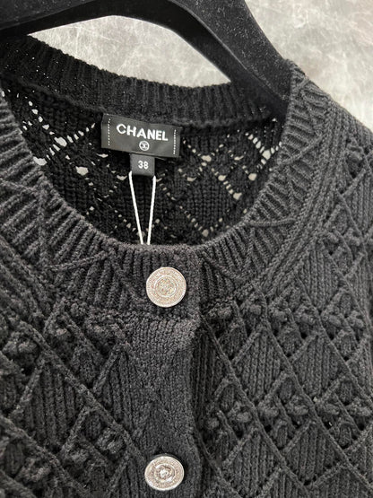 C 25 Early spring new diamond hollow crochet cardigan