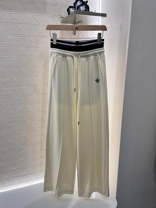 Colored woven pants with long legs