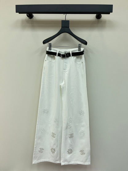 25 new hollow embroidery jeans