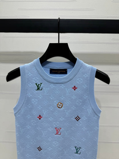 25 Spring and Summer Embroidered Letters Round Neck Knitted Vest