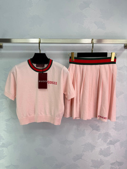 G 25 College Style Knit Short Sleeve ➕ Pleated Skirt Set