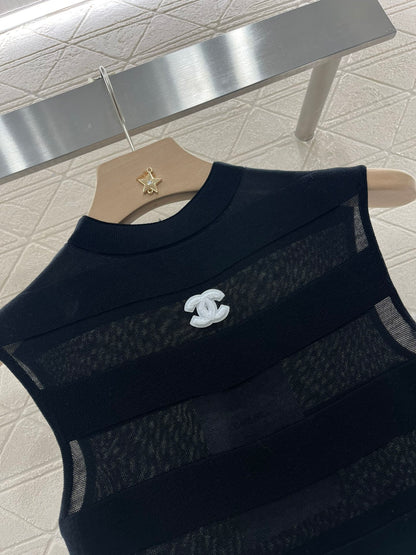 25SS Stand up collar spliced knit top