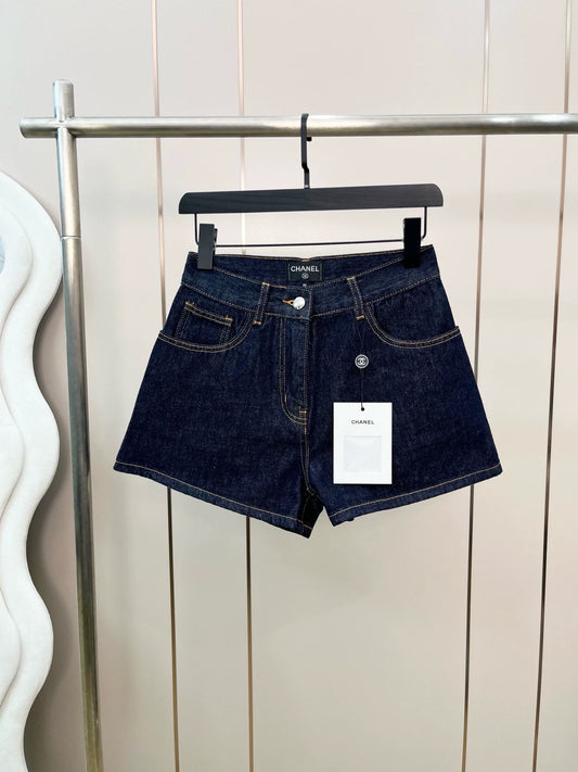 25 new summer openwork embroidered denim shorts